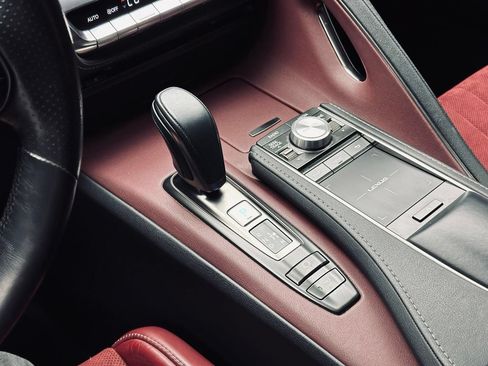 Used 2018 Lexus LC 500 Coupe w/ Performance Package RWD image 32