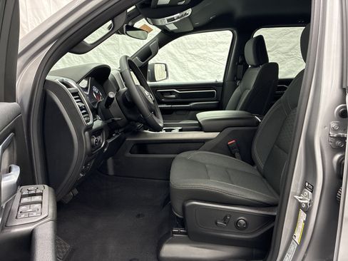 Certified 2025 RAM 1500 Big Horn AWD/4WD image 17