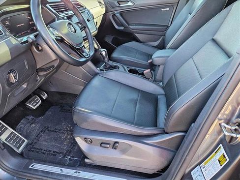 Used 2019 Volkswagen Tiguan SEL image 16