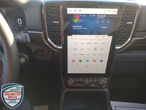 New 2025 Ford Ranger Lariat w/ Black Appearance Package image 18