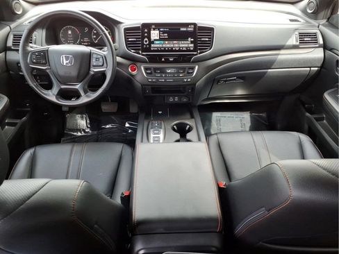 Used 2025 Honda Ridgeline TrailSport image 18