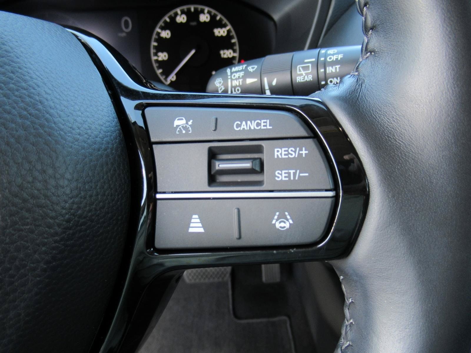 Used 2025 Honda HR-V EX-L image 25