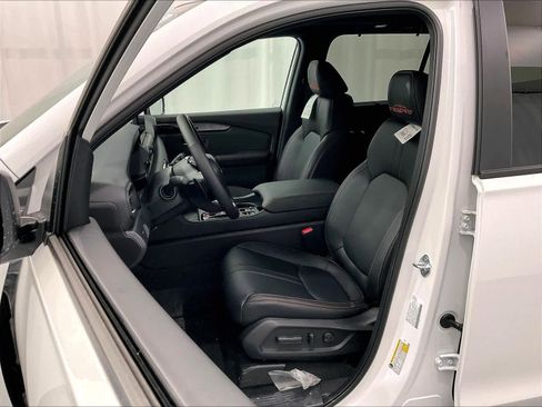 New 2026 Honda Pilot TrailSport image 11