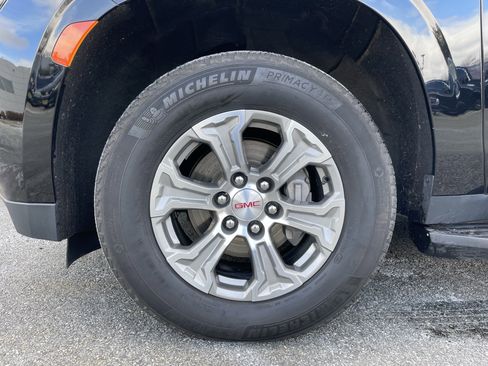 Used 2023 GMC Yukon XL SLE w/ Gmc Pro Safety Plus Package image 9