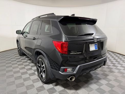 Used 2022 Honda Passport Elite image 2