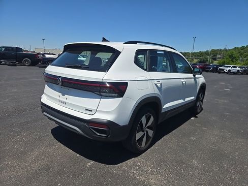 Used 2025 Volkswagen Taos S AWD/4WD image 3