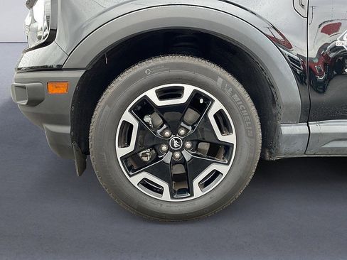 Used 2023 Ford Bronco Sport Outer Banks w/ Tech Package image 9