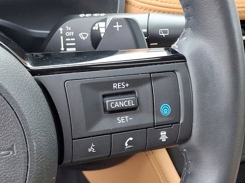 Used 2022 Nissan Rogue Platinum w/ Head-Up Display Package image 24