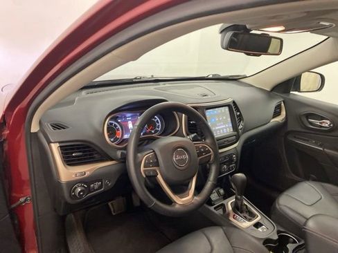 Used 2015 Jeep Cherokee Limited w/ Luxury Group FWD image 8