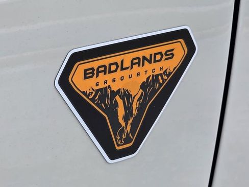 Used 2026 Ford Bronco Badlands AWD/4WD image 36