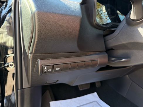 Used 2026 Toyota Corolla SE FWD image 36