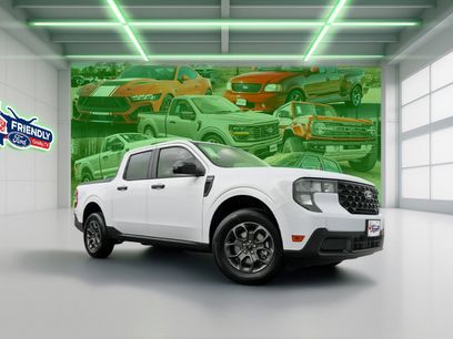 New 2025 Ford Maverick XLT w/ XLT Luxury Package