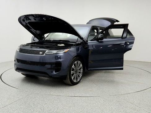 New 2026 Land Rover Range Rover Sport SE image 9