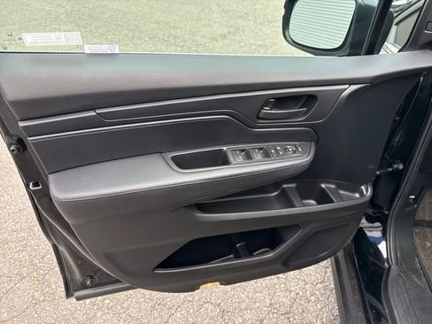 Used 2024 Honda Odyssey EX-L image 13