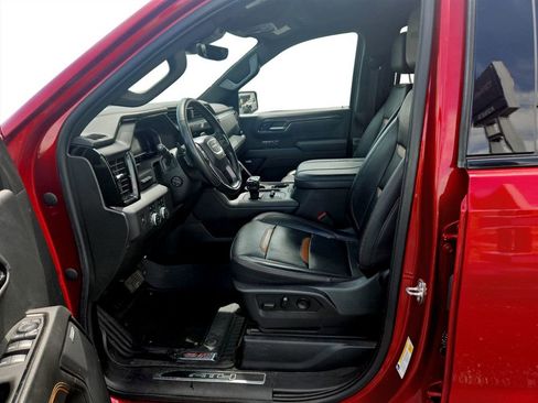Used 2023 GMC Sierra 1500 AT4 w/ Technology Package AWD/4WD image 28