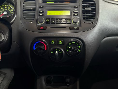 Used 2008 Kia Rio LX image 38