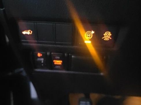 Used 2019 Nissan Armada SL w/ Premium Package image 26