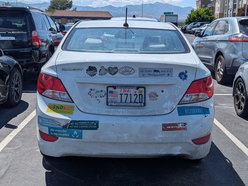 Used 2014 Hyundai Accent GLS FWD image 6