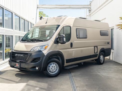 Used 2023 RAM ProMaster 3500 w/ Driver Convenience Group FWD image 2