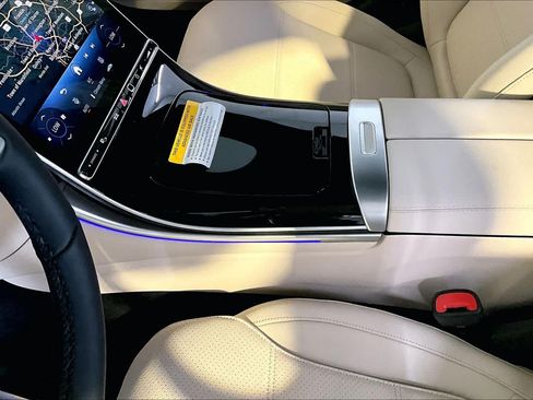 New 2026 Mercedes-Benz C 300 4MATIC Sedan image 10