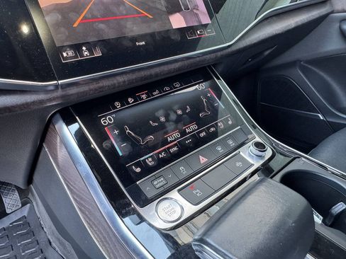 Used 2019 Audi Q8 Premium Plus w/ Premium Plus AWD/4WD image 20