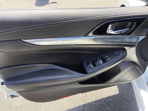 Used 2020 Nissan Maxima 3.5 SV w/ Floor Mat Group FWD image 11