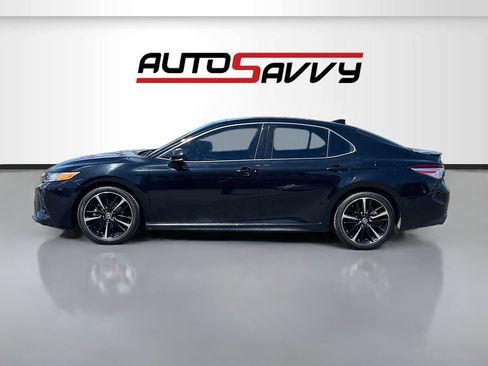 Used 2020 Toyota Camry XSE FWD image 4