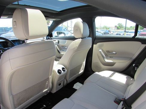 Used 2021 Mercedes-Benz CLA 250 image 12