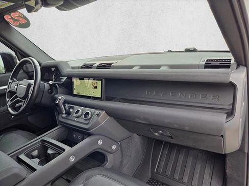 Used 2023 Land Rover Defender 110 X-Dynamic SE image 20