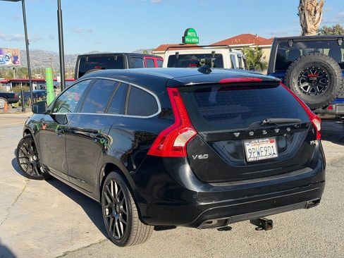 Used 2015 Volvo V60 T5 Platinum image 6