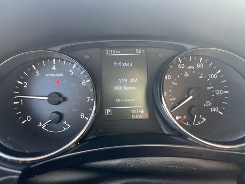 Certified 2017 Nissan Rogue S image 9