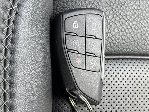Used 2022 GMC Yukon Denali AWD/4WD image 49