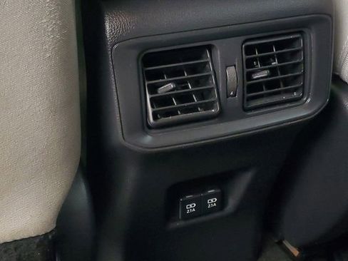 Used 2020 Toyota RAV4 XLE image 33