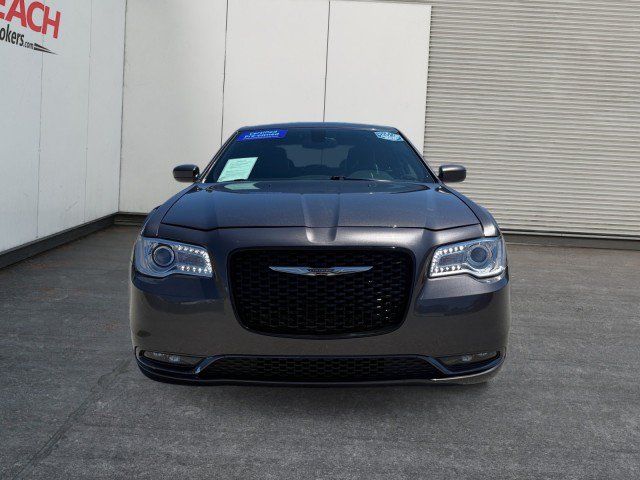Used 2016 Chrysler 300 S AWD/4WD image 7