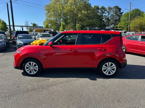 Used 2020 Kia Soul LX image 5