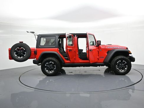 Used 2025 Jeep Wrangler Unlimited Rubicon 4xe w/ Safety Group AWD/4WD image 28