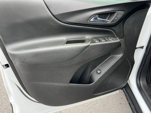 Used 2024 Chevrolet Equinox LT w/ LPO, Floor Liner Package image 18