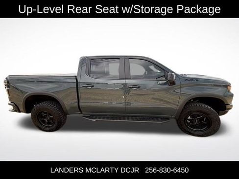Used 2025 Chevrolet Silverado 1500 ZR2 w/ Technology Package image 8