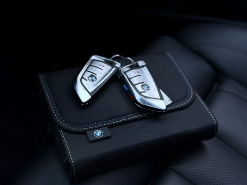 Used 2022 BMW X7 M50i AWD/4WD image 43