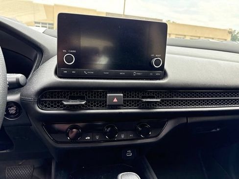 Used 2024 Honda HR-V LX image 11