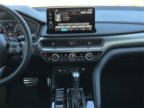 Used 2026 Acura Integra A-Spec image 18