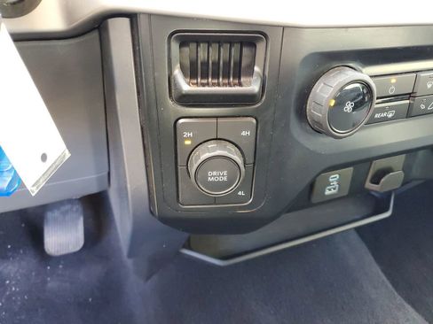 Used 2023 Ford F150 XLT image 23