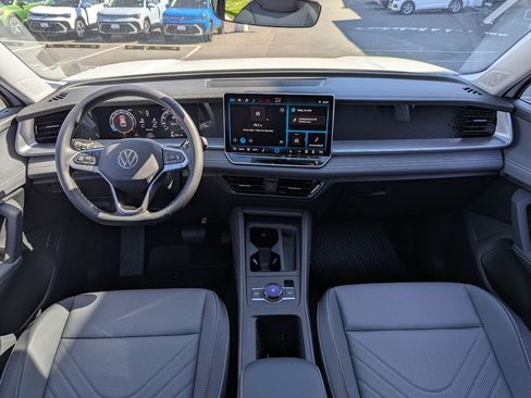 New 2026 Volkswagen Tiguan SE image 24