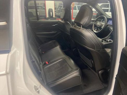 Certified 2024 Jeep Grand Cherokee Altitude image 23