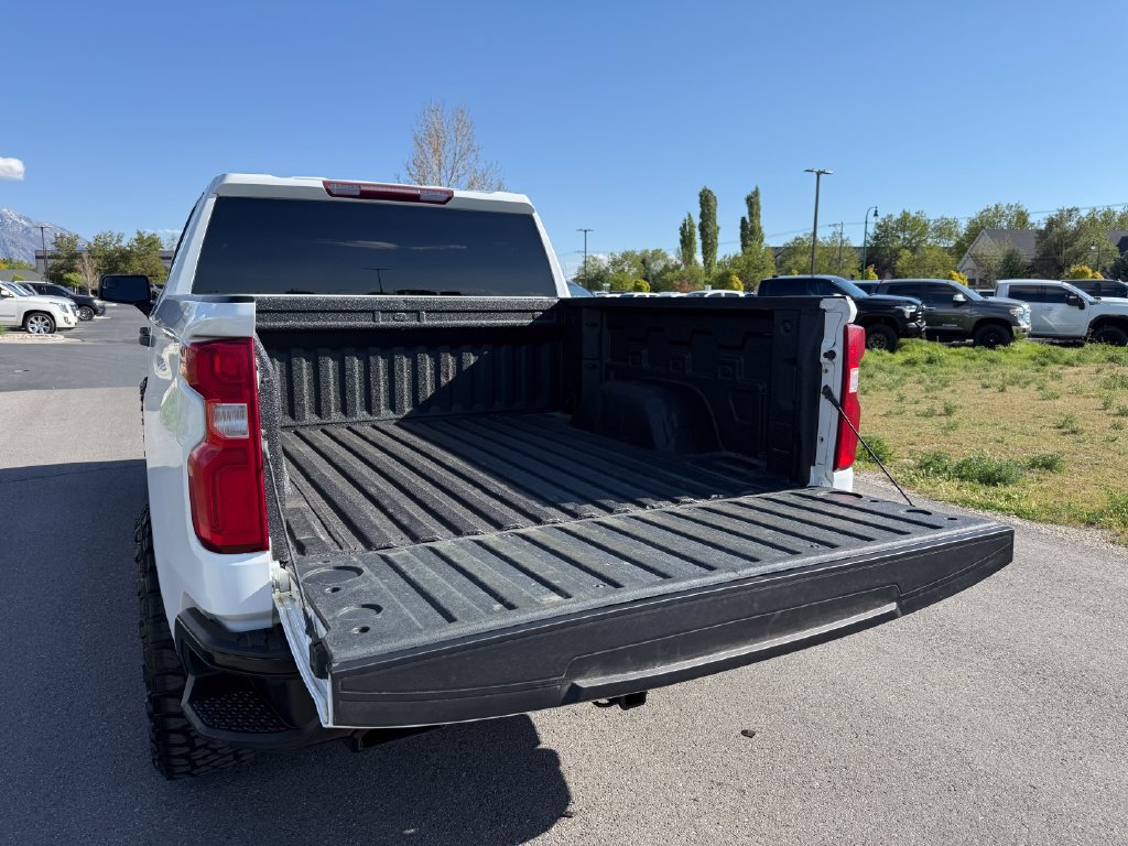 Used 2020 Chevrolet Silverado 1500 Custom Trail Boss w/ Custom Convenience Package AWD/4WD image 13