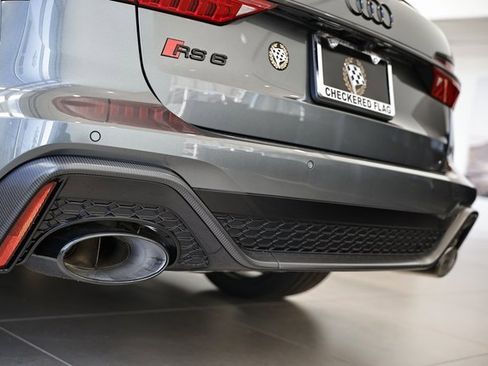 New 2025 Audi RS 6 performance image 12