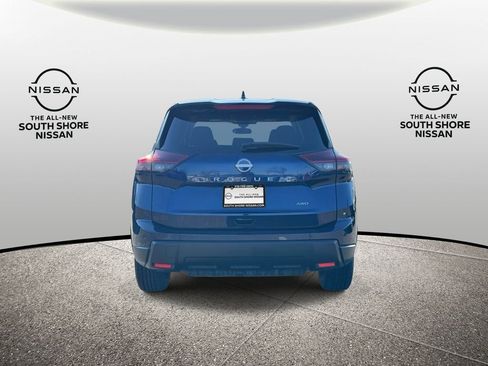 Certified 2025 Nissan Rogue SV AWD/4WD image 7