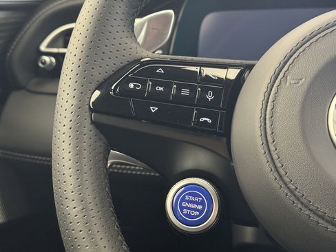 New 2025 Maserati Grecale GT image 18