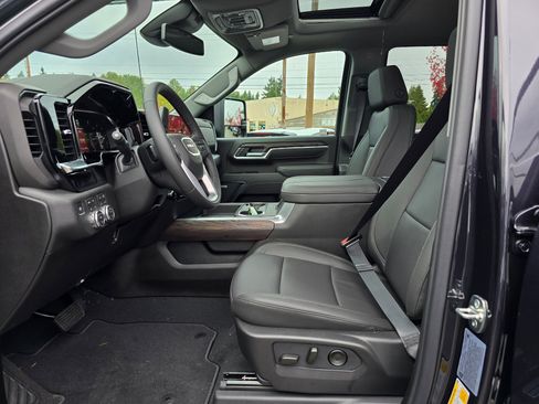 New 2026 GMC Sierra 2500 SLT w/ SLT Premium Package image 18