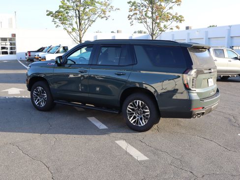 Used 2026 Chevrolet Tahoe Z71 w/ Comfort Package AWD/4WD image 19